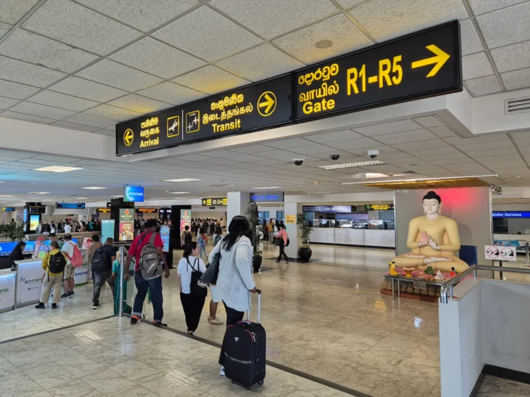aeropuerto internacional bandaranaike sri lanka terminal llegadas