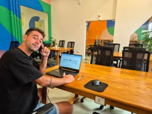 yo trabajando en outpost weligama